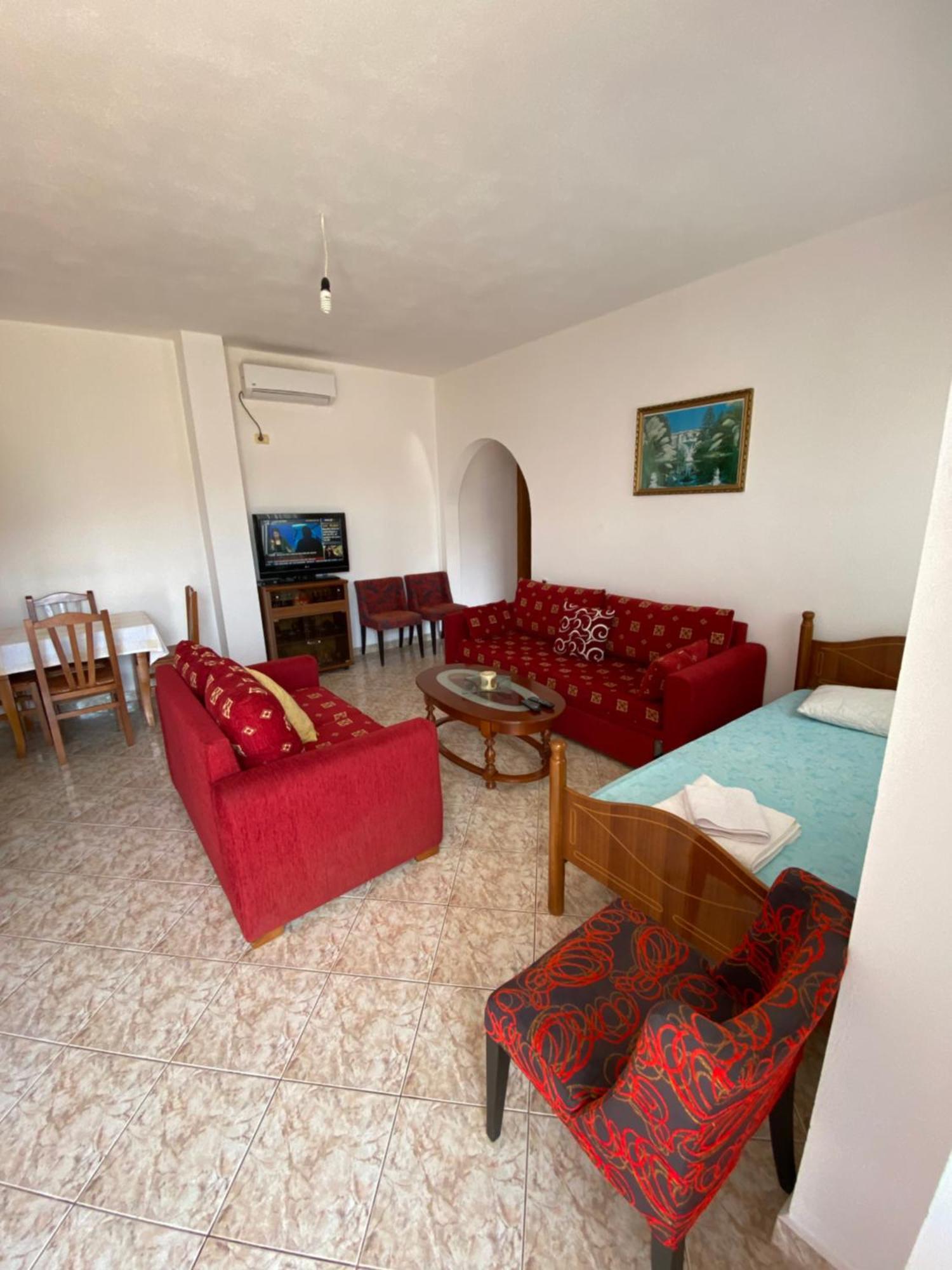 Apartaments Rraku Sarandë Eksteriør bilde