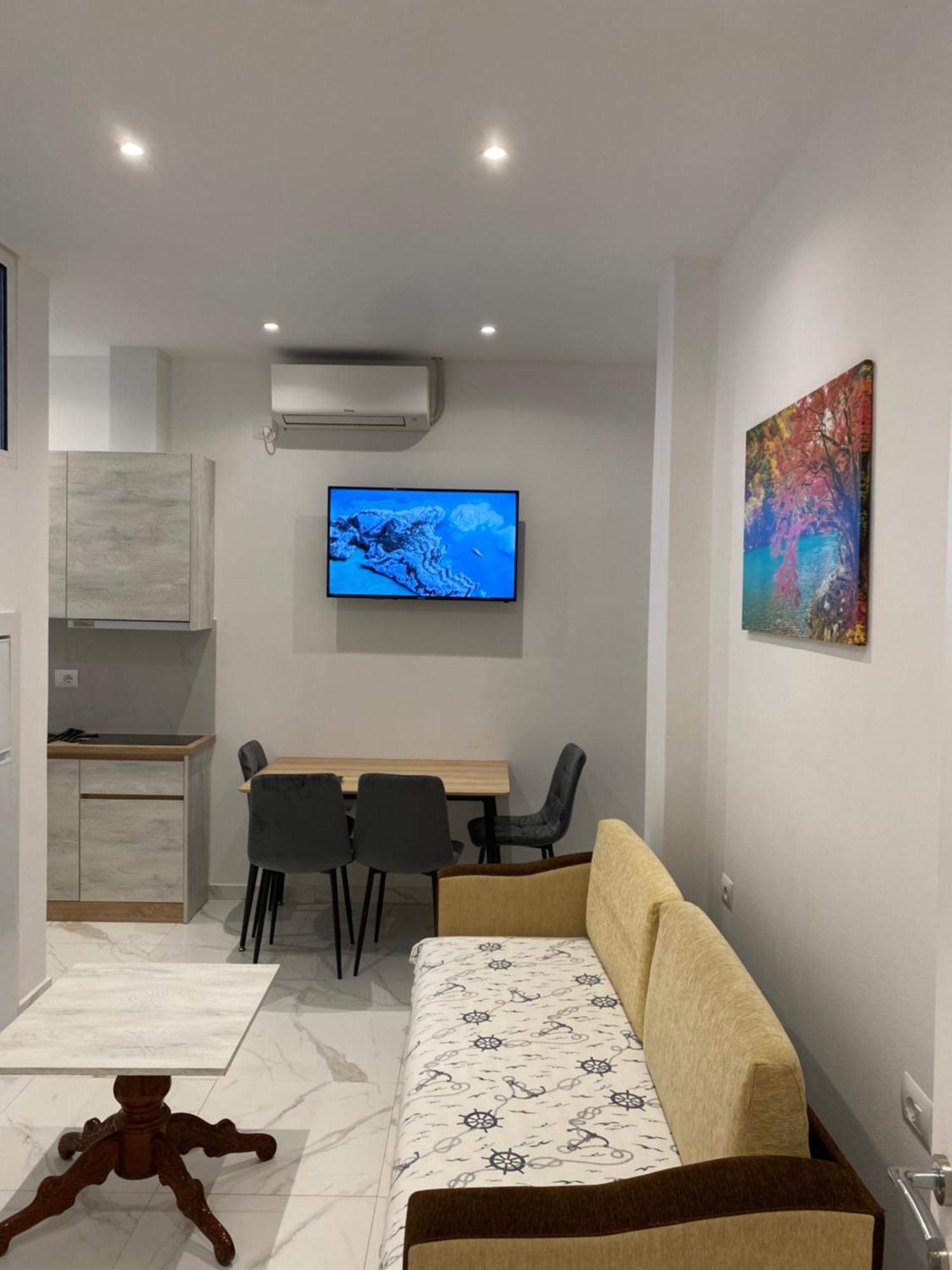 Apartaments Rraku Sarandë Eksteriør bilde