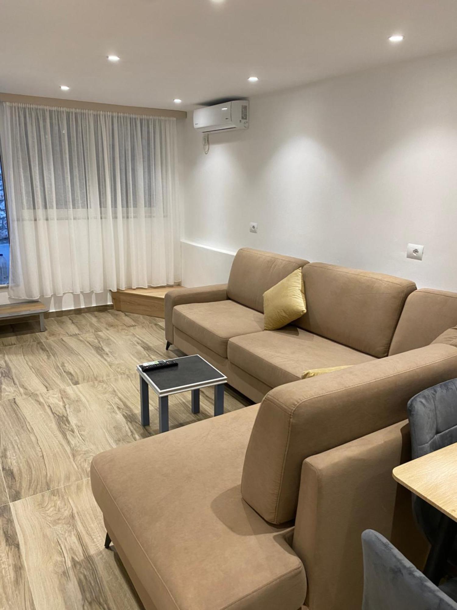 Apartaments Rraku Sarandë Eksteriør bilde
