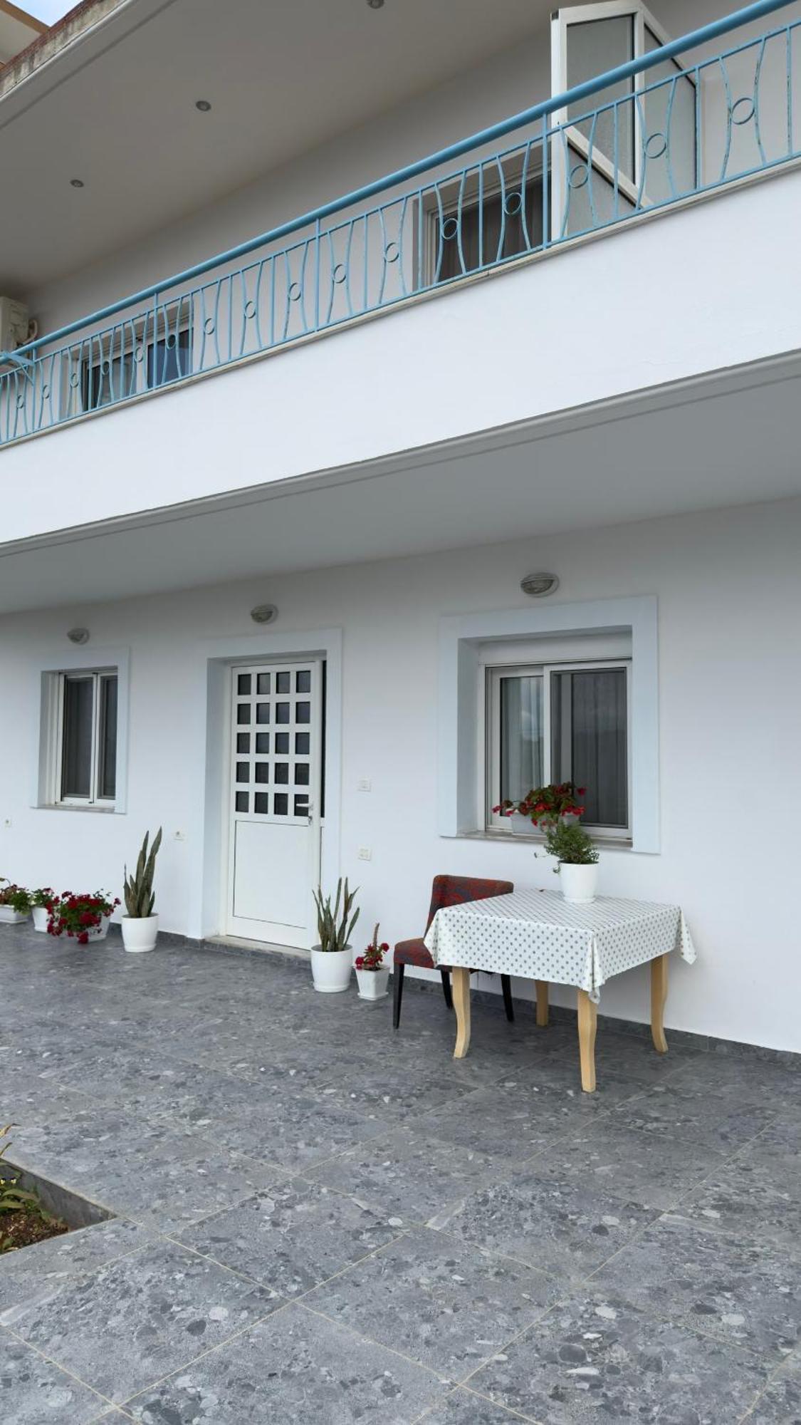Apartaments Rraku Sarandë Eksteriør bilde